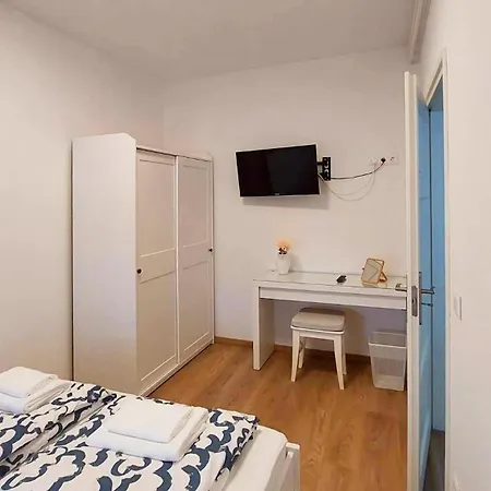 Διαμέρισμα Hetenyi